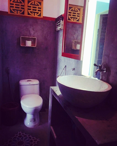 Bathroom 3, The Happy Bird B&B, Da Nang