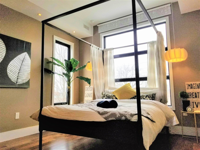 Bedroom 3, Luxury Central Toronto 2 bedroom suite, Toronto