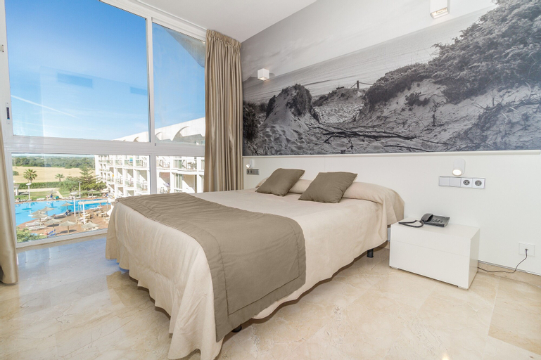 Eix Alzinar Mar Suites Adults Only, Baleares