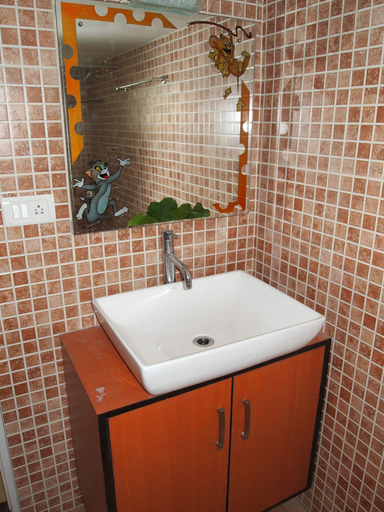 Bathroom 4, Sunshine Villa, South Goa