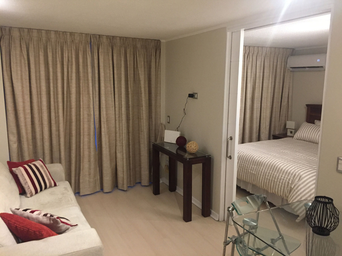 Bedroom 3, Lyon Suite, Santiago