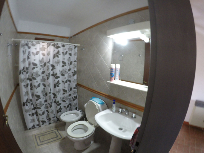 Bathroom, Cabañas El Aromo, Junín