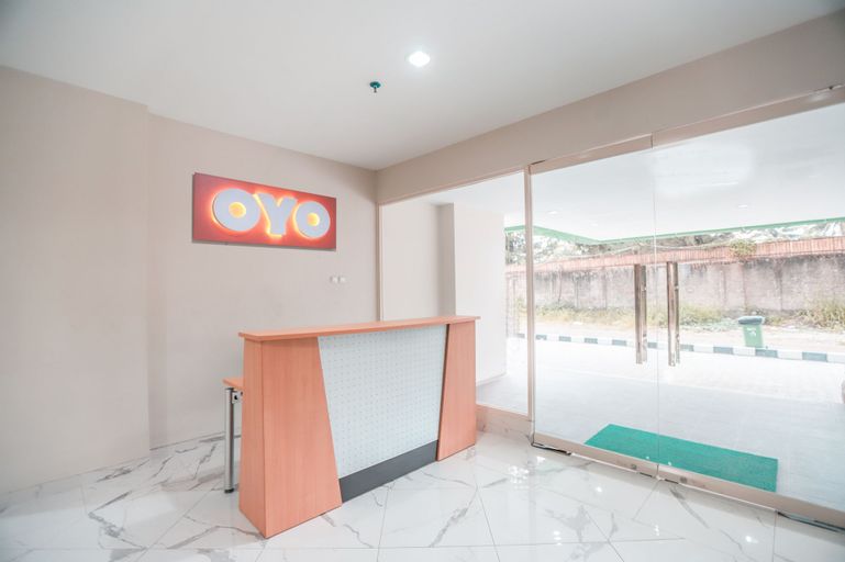 OYO 498 Green Lake View Ciputat, South Tangerang