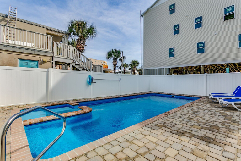 Sport & Beauty, Together Resorts Cherry Grove Resort at 204 54th A, Horry