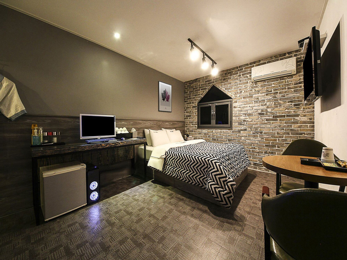 Fox avenue Hotel, Gyeyang