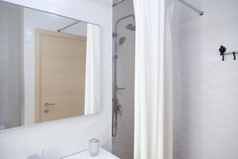 Bathroom 3, Rambam Apartments
