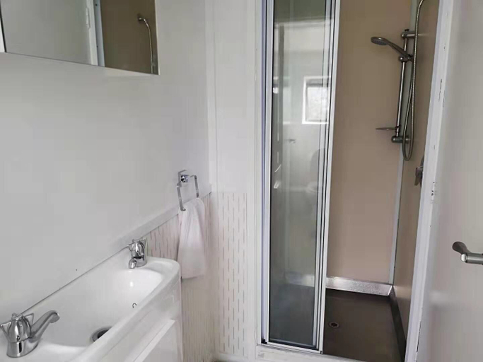 Bathroom 3, Silverdale Nice Family Lodge 1A, Rodney