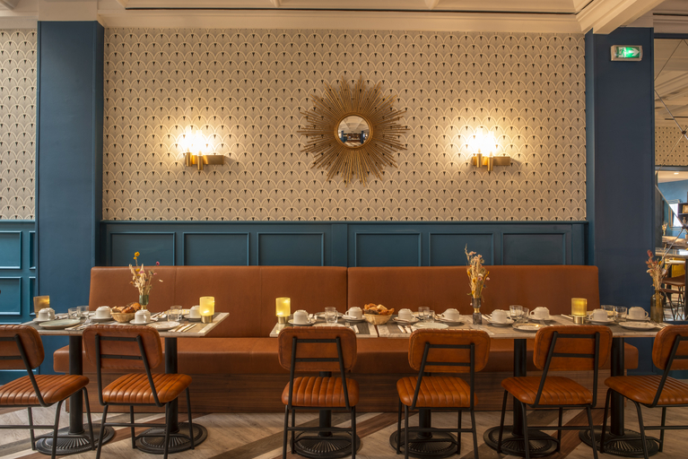 Food & Drinks 5, Bristol Hotel, Vaucluse