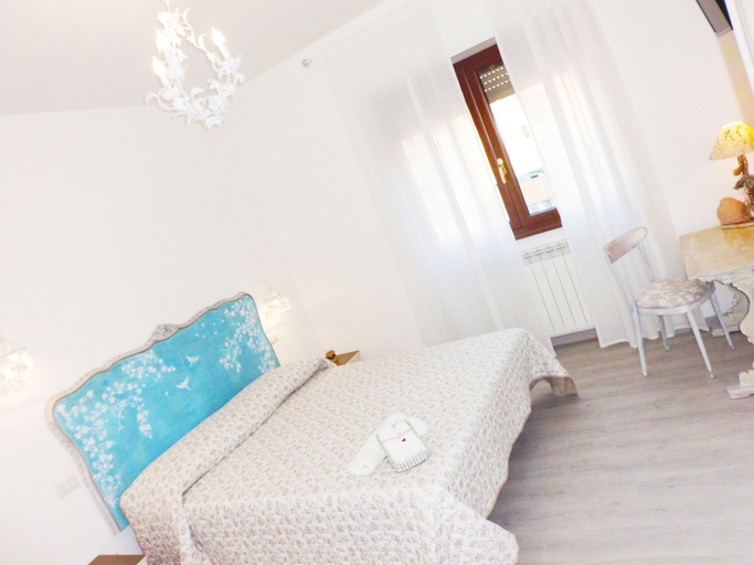 Bedroom 3, More Than Rome, Roma
