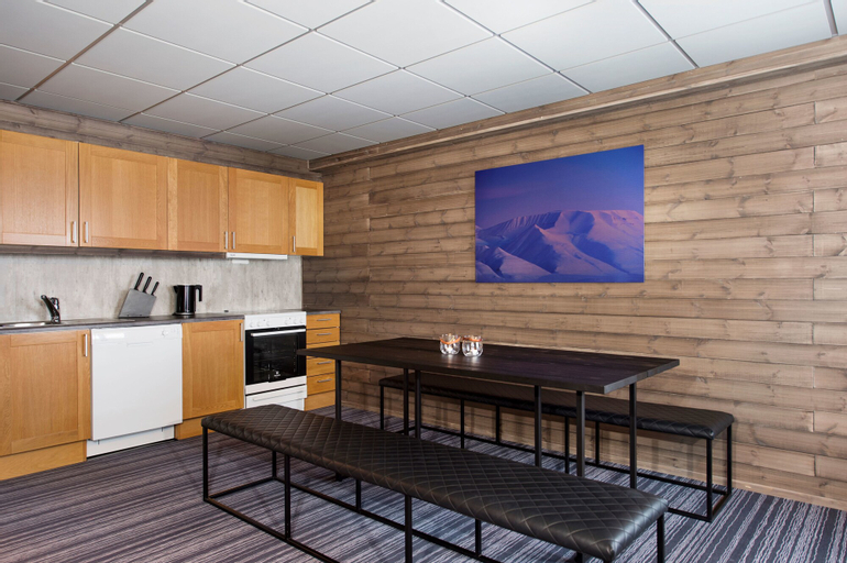 Svalbard Hotell - Polfareren,