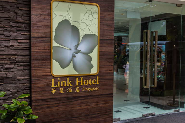 Link Hotel, Singapore River