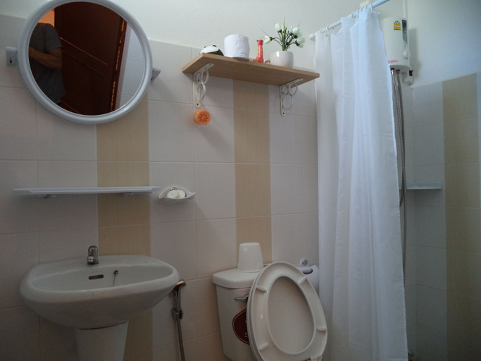 Bathroom 5, Avalon Residence, Khanthabouly
