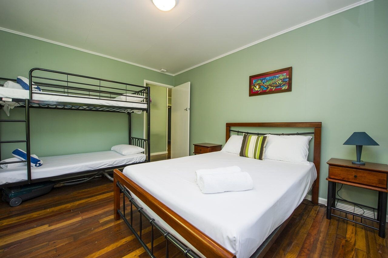 Bedroom 3, OurBonnieDoon, Magnetic Island