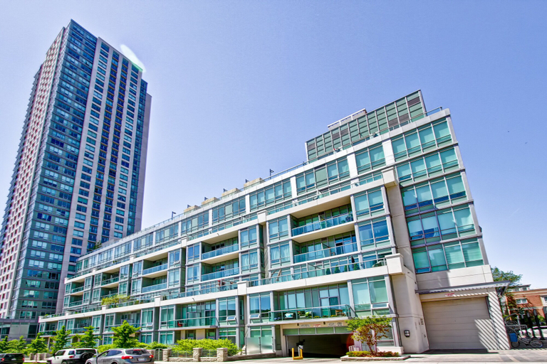 Exterior & Views 2, Condos with Parking & Gorgeous View, Toronto