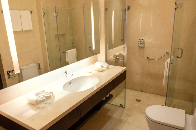 Bathroom 25