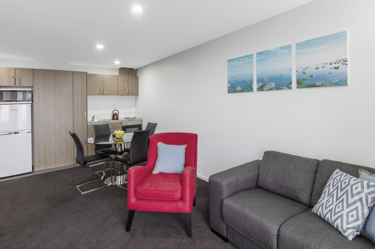 Waldorf St Martins Apartments Hotel, Waitakere