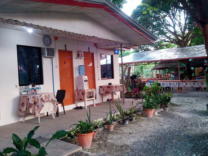 Exterior & Views 2, Emok's Guest House - Hostel, Moalboal