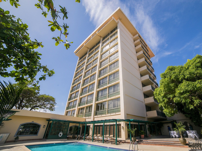 The Courtleigh Hotel and Suites,