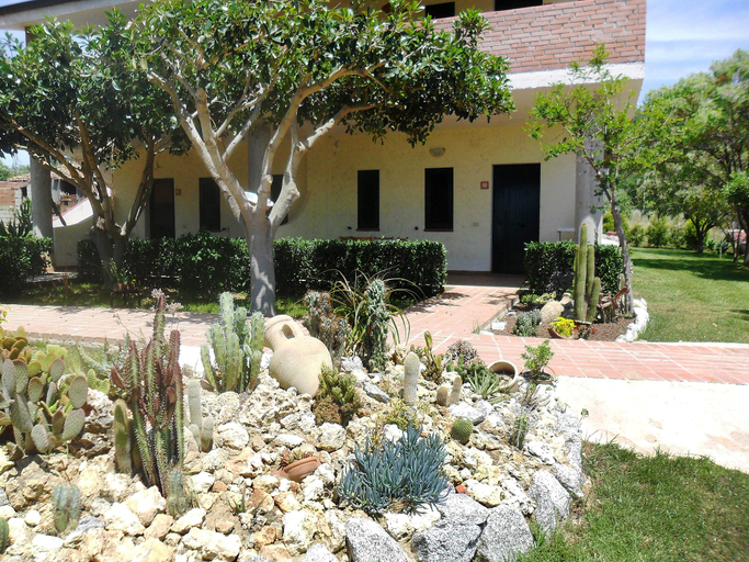 Exterior & Views 2, Heaven - Two Bedroom, Vibo Valentia