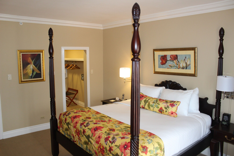 The Courtleigh Hotel and Suites,