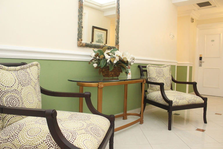 The Courtleigh Hotel and Suites,
