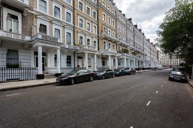 Exterior & Views 2, Queen's Gate Gardens Flat, London