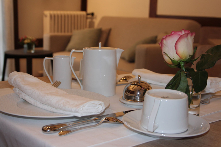 Food & Drinks, Les Enclos Bed and Breakfast a 4 mn de Chantilly, Oise