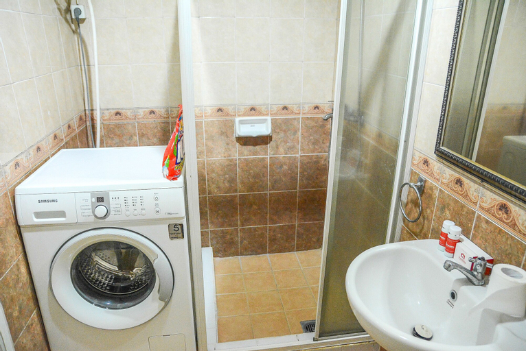 Awesome In Puri Garden Apartment Near Lippo Mall Puri, Jakarta Barat