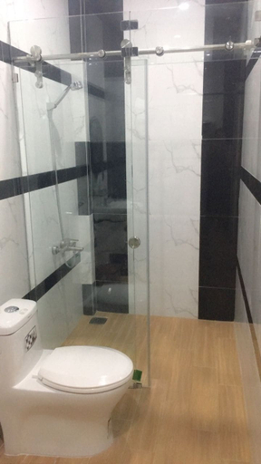 Bathroom 3, Ladonna Hotel, Sông Cầu