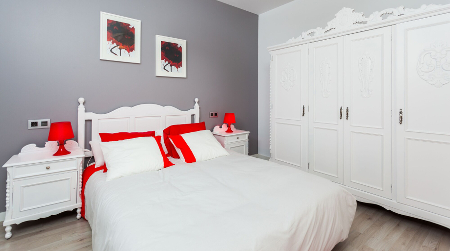 Bedroom 2, Mafloras Luxury Beach Apartment, Baleares