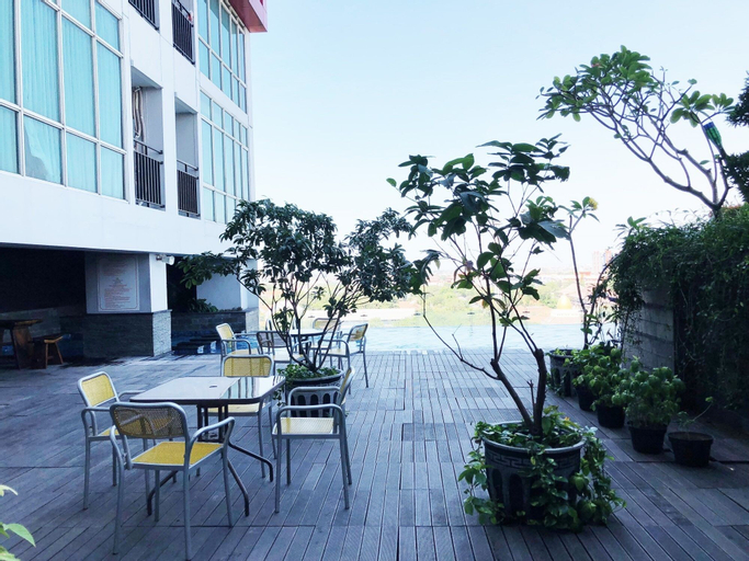 Comfy Studio Tamansari Papilio Apartment, Surabaya