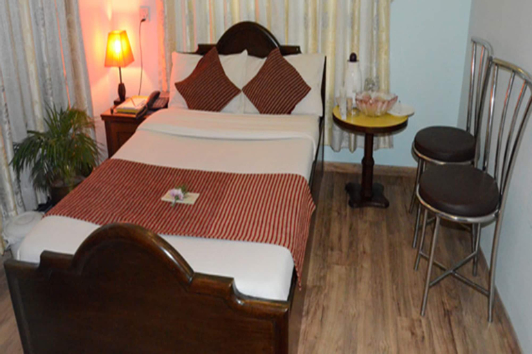 The Rubus Hotel, Seti