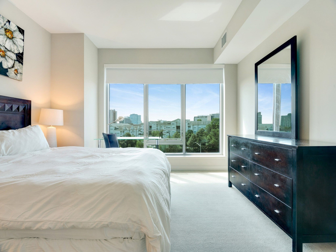 Bedroom 3, Bluebird Suites in Tysons Corner, Fairfax