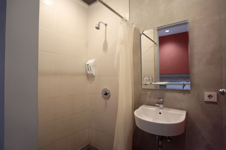 LeGreen Suite Supomo On Komplek Keuangan, South Jakarta