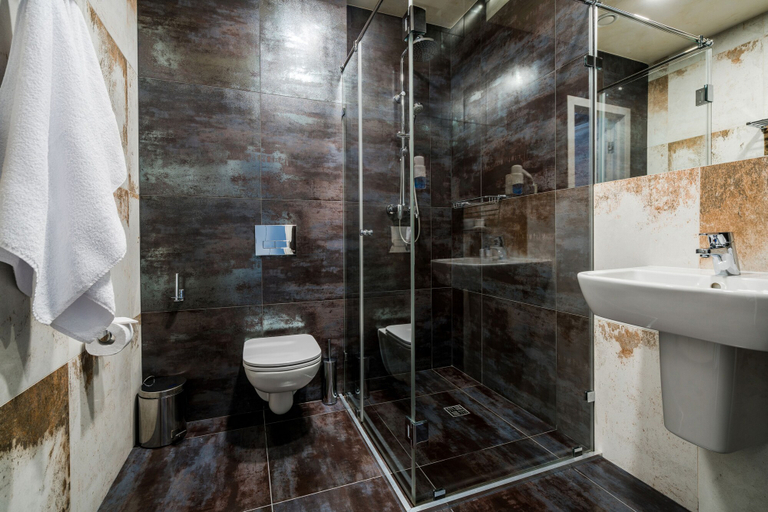 Bathroom 4, Fregat, Prionezhskiy rayon