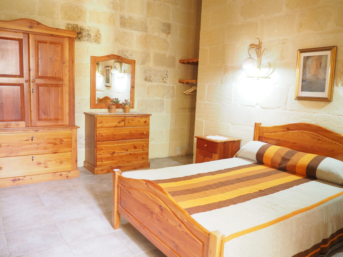 Bedroom 3, Dun Nastas Farmhouse