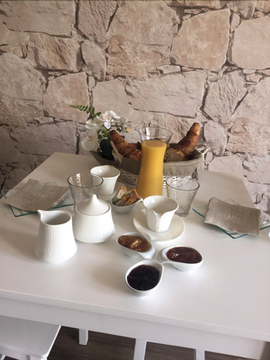 Food & Drinks 5, Au Charmant Des Vignes, Gironde