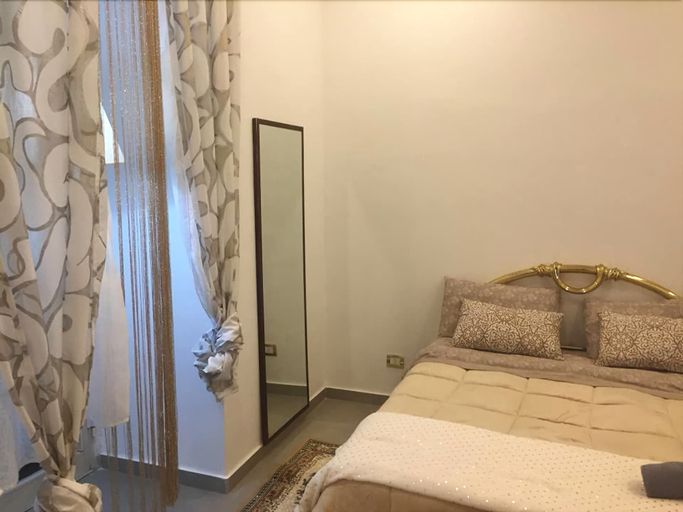 Bedroom 5, Don Carlo Rooms, Napoli