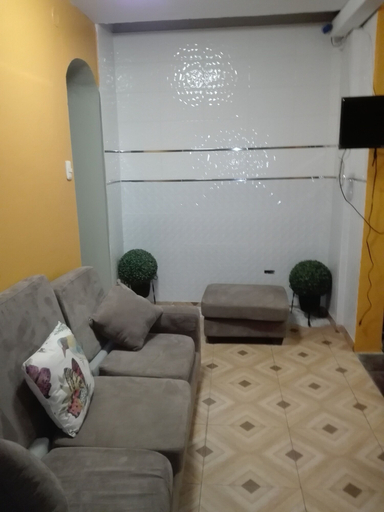 Public Area, Leo's Tinal, Cajamarca