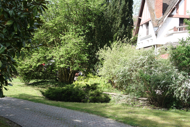 Exterior & Views 2, Les Enclos Bed and Breakfast a 4 mn de Chantilly, Oise