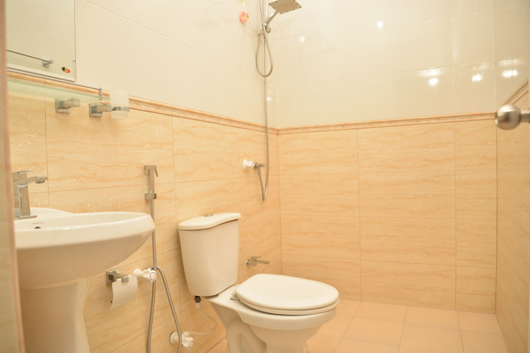 Bathroom 4, Moodhumaa Inn at Guraidhoo, Guraidhoo