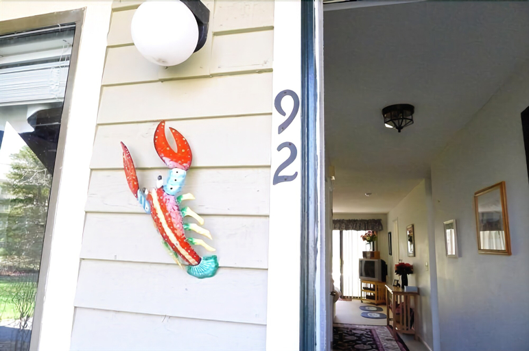 Others 5, 92 Eaton - 2 Bedroom Condo, Barnstable