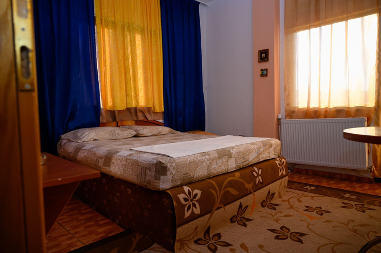 Bedroom 3, Hotel Joni Restaurant, Pogradecit
