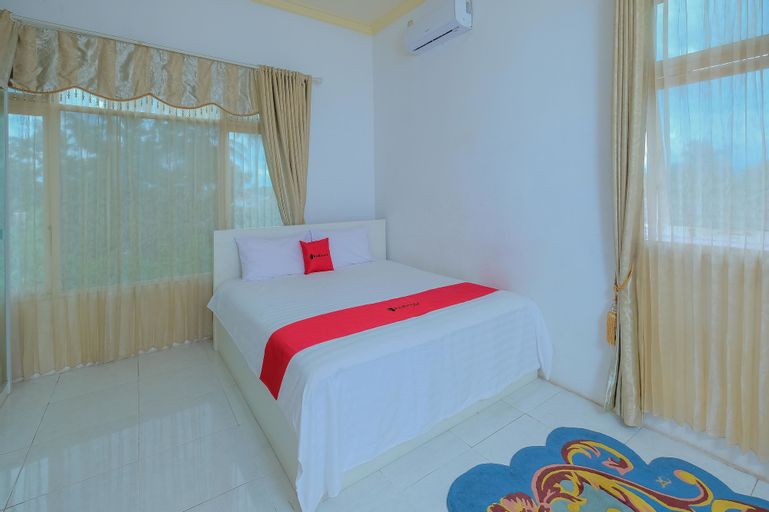 RedDoorz Syariah near Museum Lambung Mangkurat 2, Banjarbaru