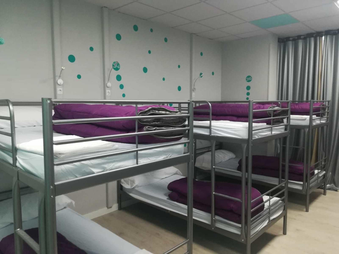 Bedroom 3, Albergue Augas Quentes - Hostel, Ourense