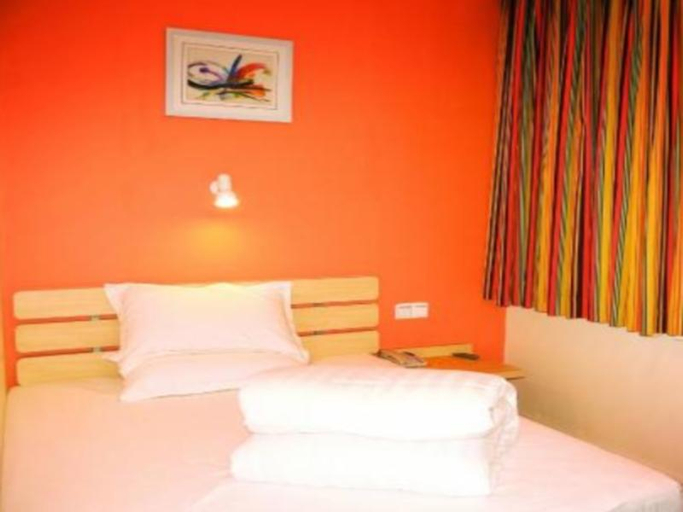 Bedroom 3, 7 Days Inn Changde Walking Street Branch, Changde