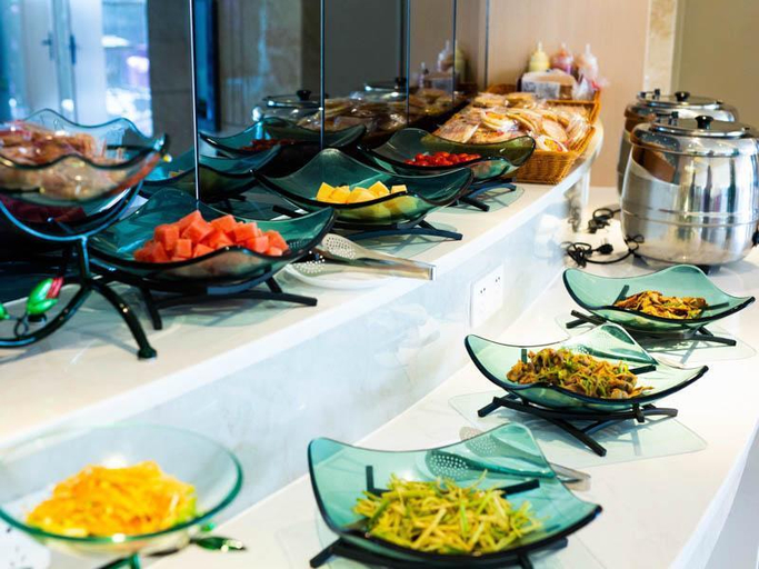Food & Drinks 5, Lavande Hotel Panjin Shifu Street Passenger Station, Panjin