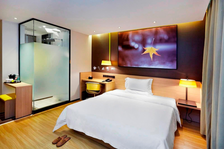 Bedroom 3, IU Hotel Meishan Sansuci Statue Square Zhuimeng City, Meishan