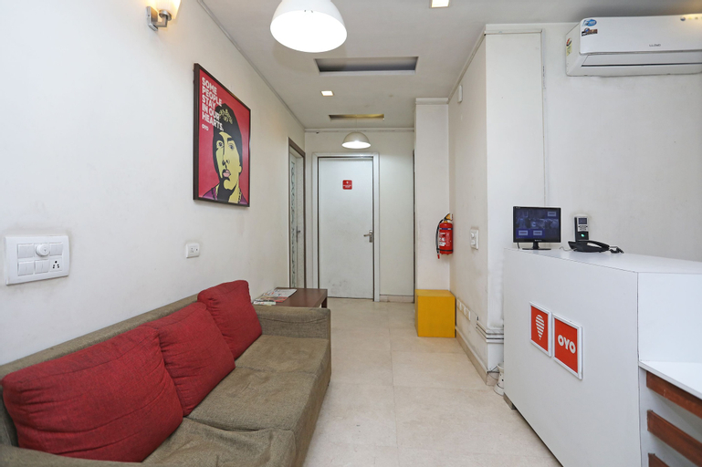 OYO Flagship 555 Pitampura, West