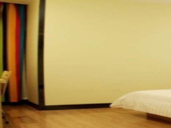 Bedroom 2, 7 Days Inn Dongtai Honglan Road RT-Mart, Yancheng